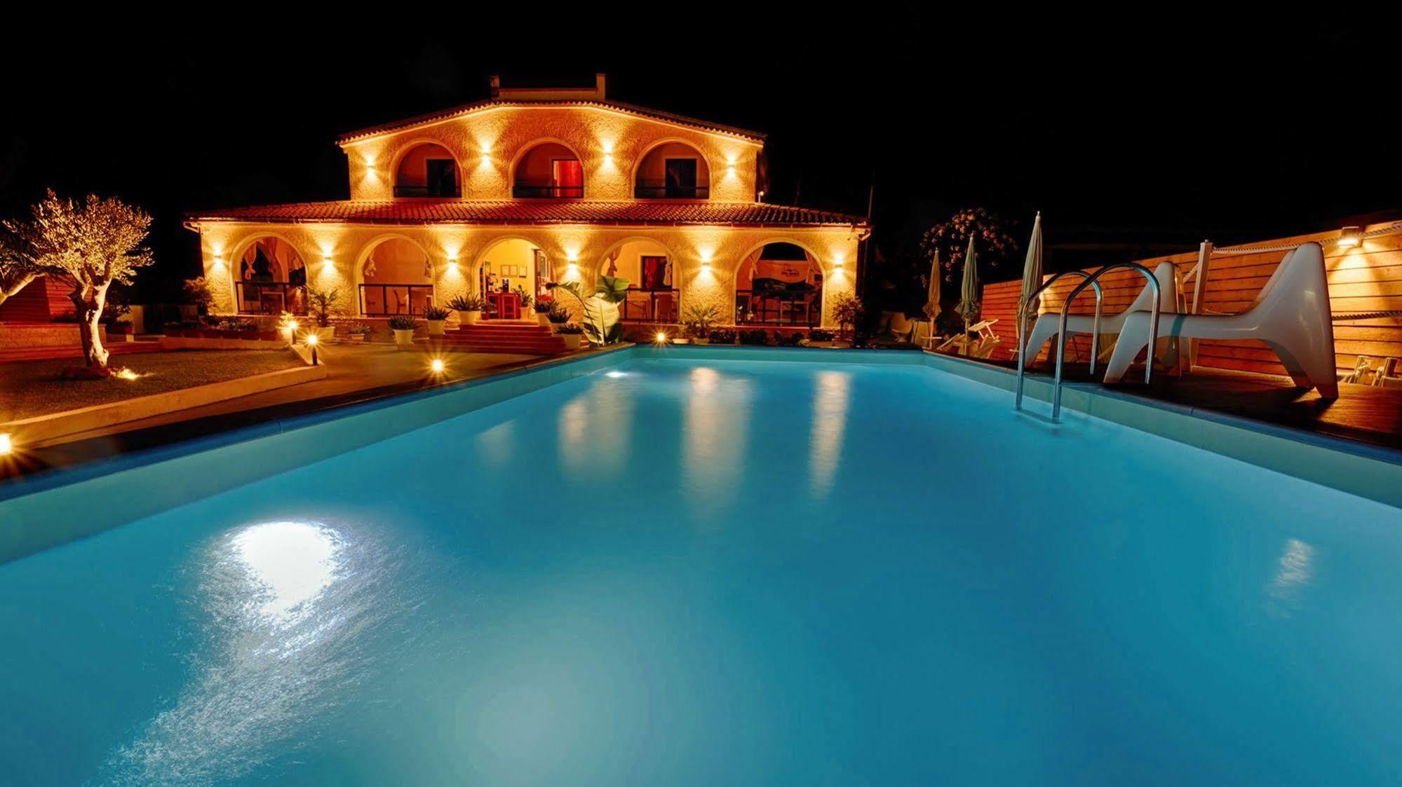 Villa Sunset B&B/Apartments Fontane Bianche Kültér fotó